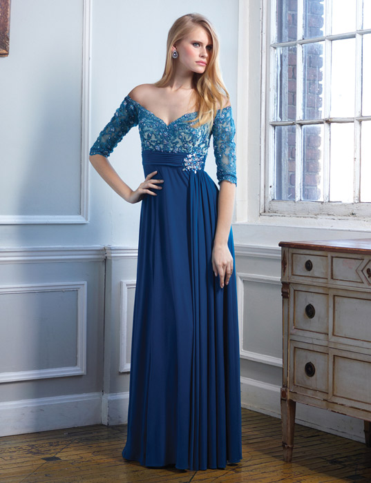 Le chateau mother store of the bride dresses