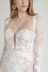 64104B Ivory/Blush/Nude detail