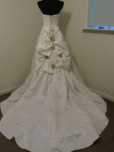 In Store Stock Sincerity Bridal 3254 white size 6