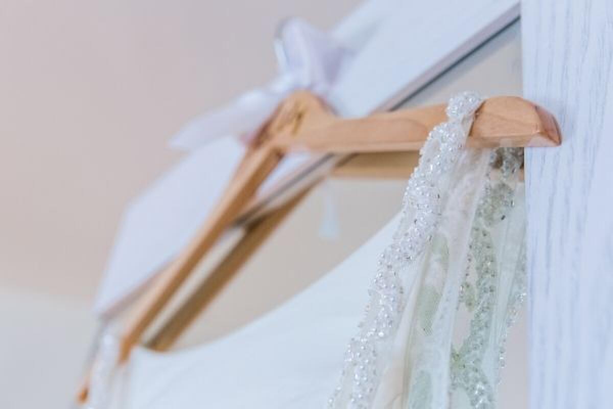 How To Store Your Dress Before the Wedding