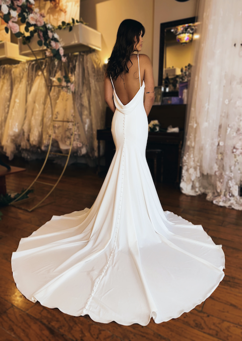 Backless couture wedding dress - LILAR Paris 🌹