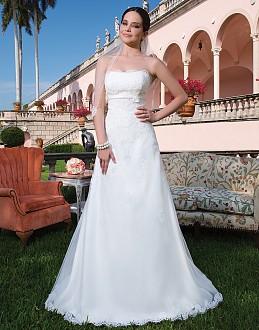 The dress below is available in the color and size listed 6057