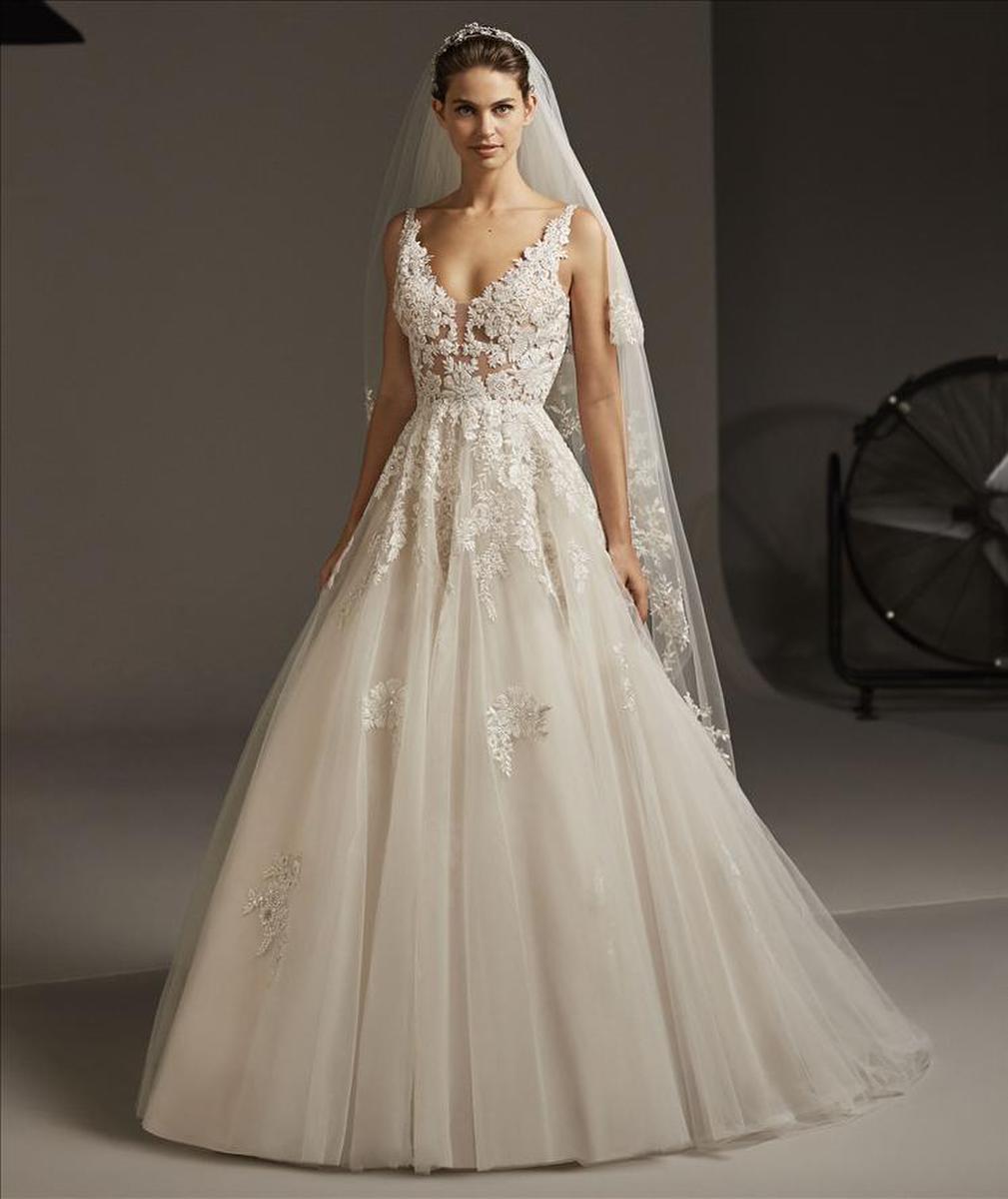 Pronovias Wedding Gown Ariel