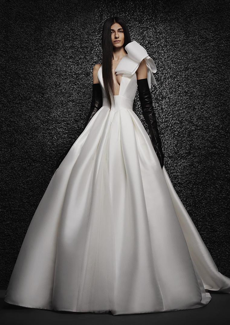 Vera Wang Bride Princess Mikado wedding dress wi