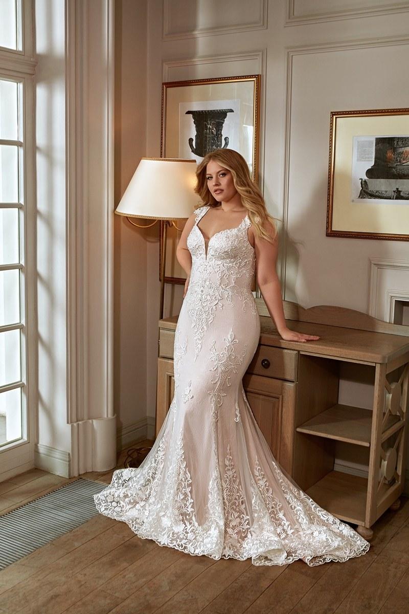 Ricca Sposa Lace Fitted Mermaid Bridal Gown PS 21-009