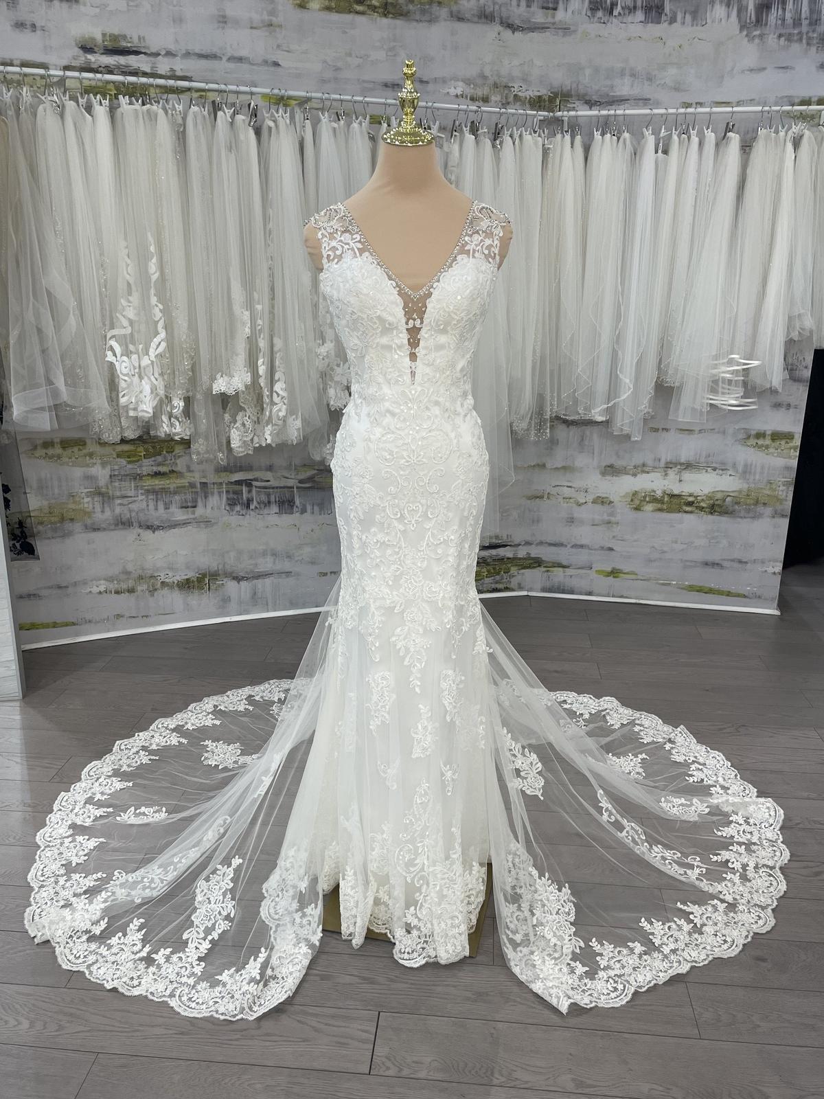 Ivory sz 10 SKU 74869