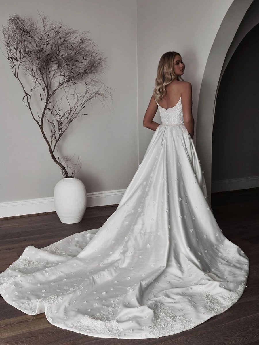 Blanche Bridal Freya