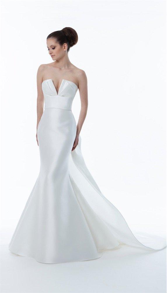 Mark Ingram Bride Bridal & Prom Dress Store in New Jersey