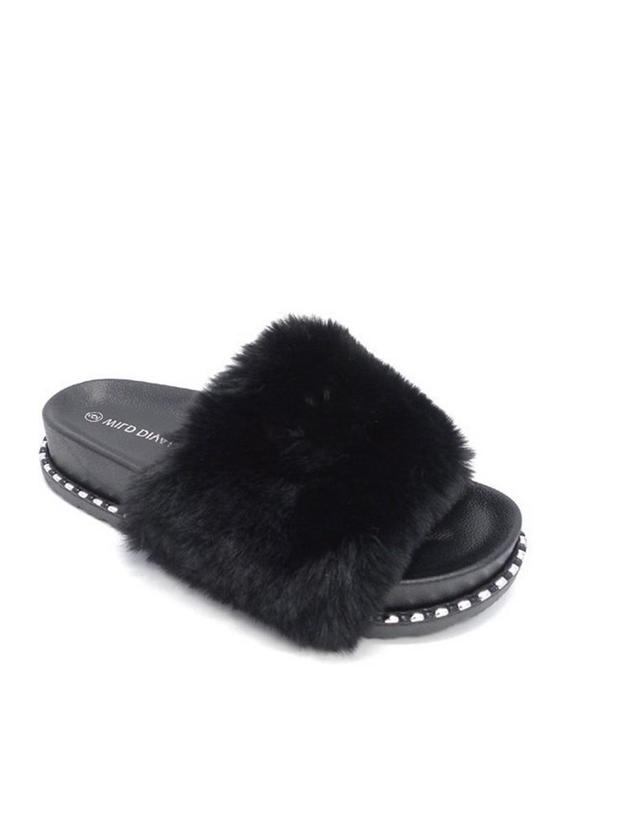 Apparel Hills - Flat Fur Sandal with Studs CHIKA02