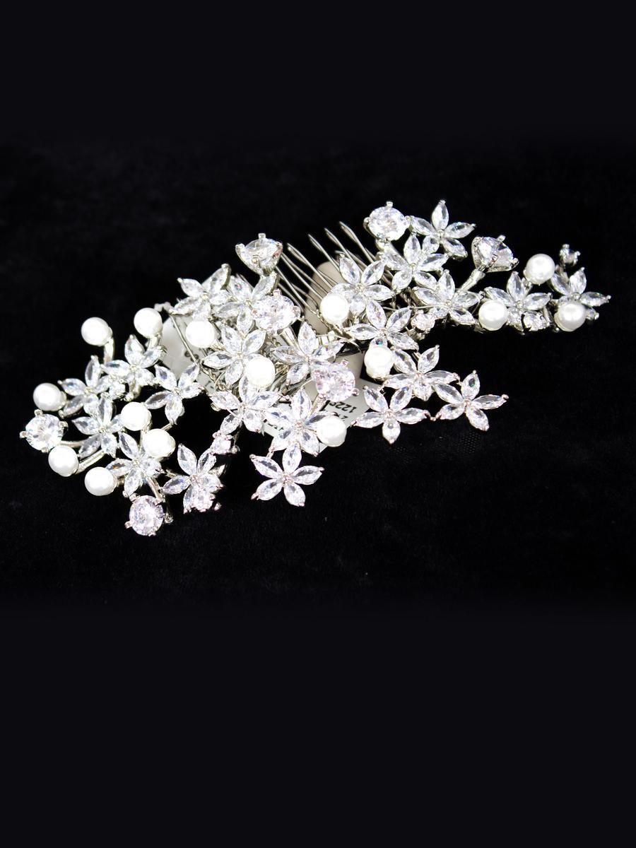 White Gem Design USA - Flower Shape Pearl/Rhinestone Comb 2948