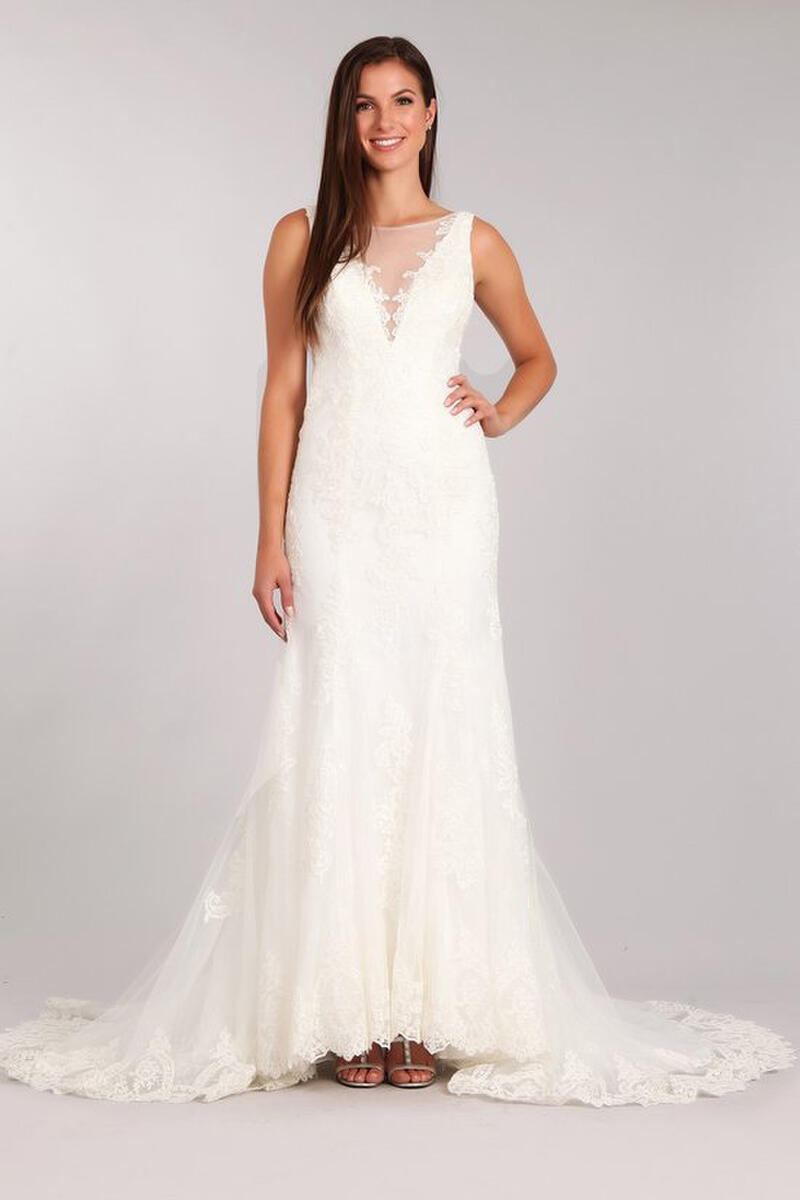CINDY COLLECTION USA - Lace Bridal Gown