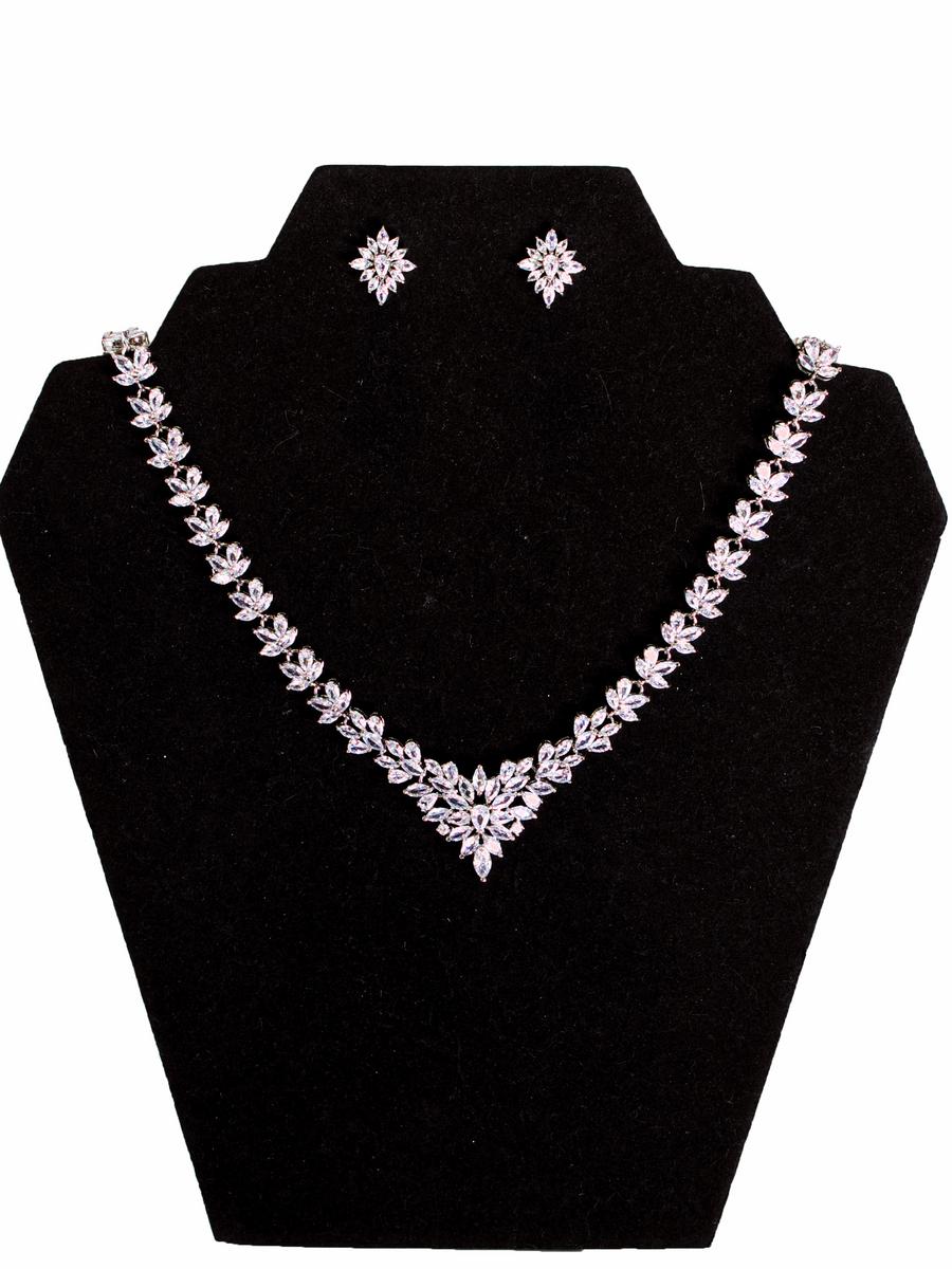 STYLE BY SOPHIE INC. - Cubic Zirconia V Drop Set A-TIGATSPIKE