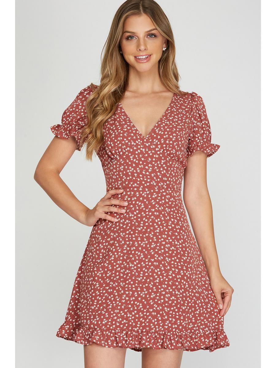 SHE AND SKY - Floral Print Short Sleeve Dress