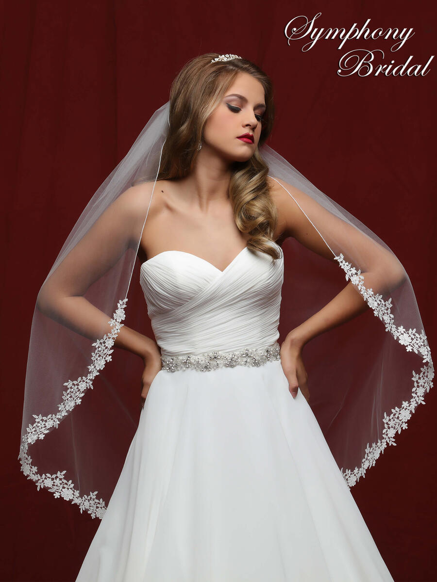 Symphony Bridal - 1 tier  beads and lace 6814VL