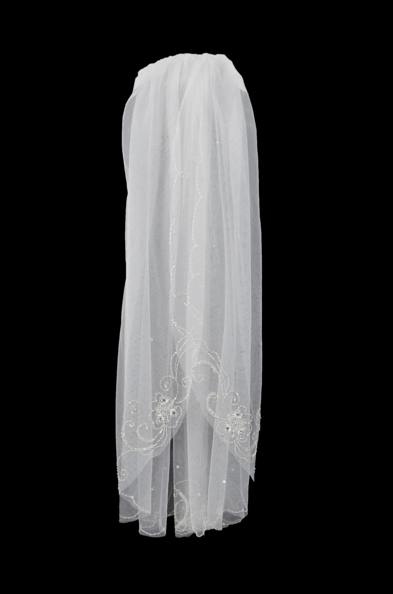 EJS  Couture - Short Beaded Jewel Trim Veil 10502V