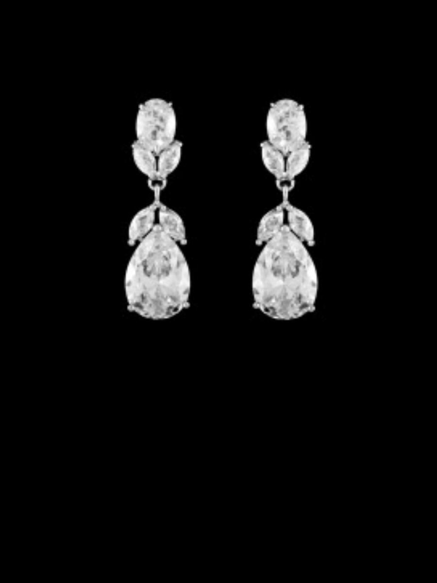 DS BRIDAL    DAE SUNG . - Cubic Zirconia Drop Earrings