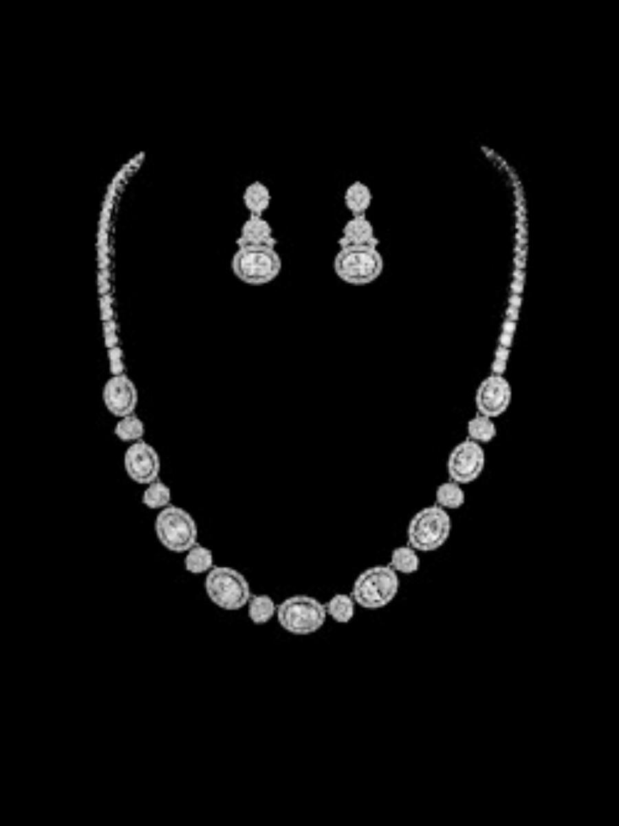 DS BRIDAL    DAE SUNG . - Cubic Zirconia Oval Cut Set