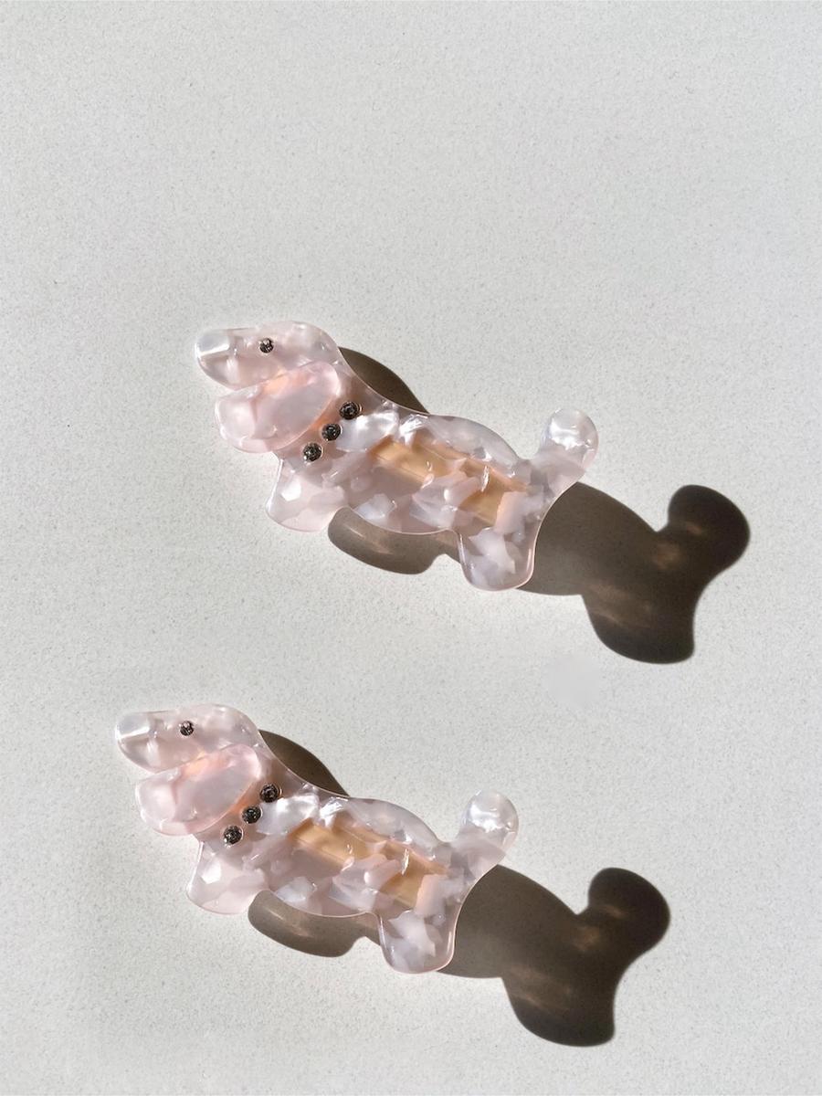 Solar Elipse (Faire) - Pink Shell Dog Acetate Hair Clip PINKSHELL