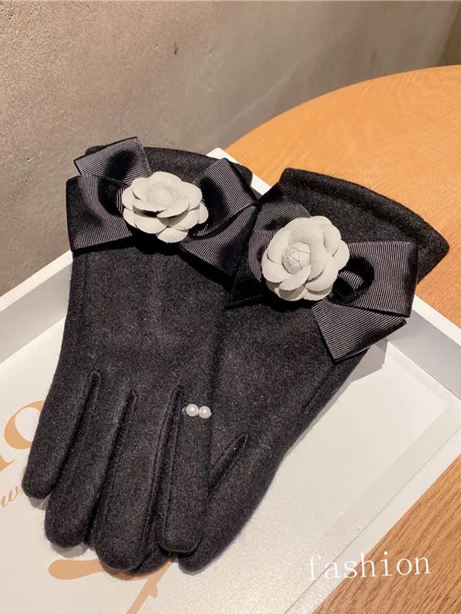 PEACH ACCESSORIES - Gloves With Grey Rose Flower HA229