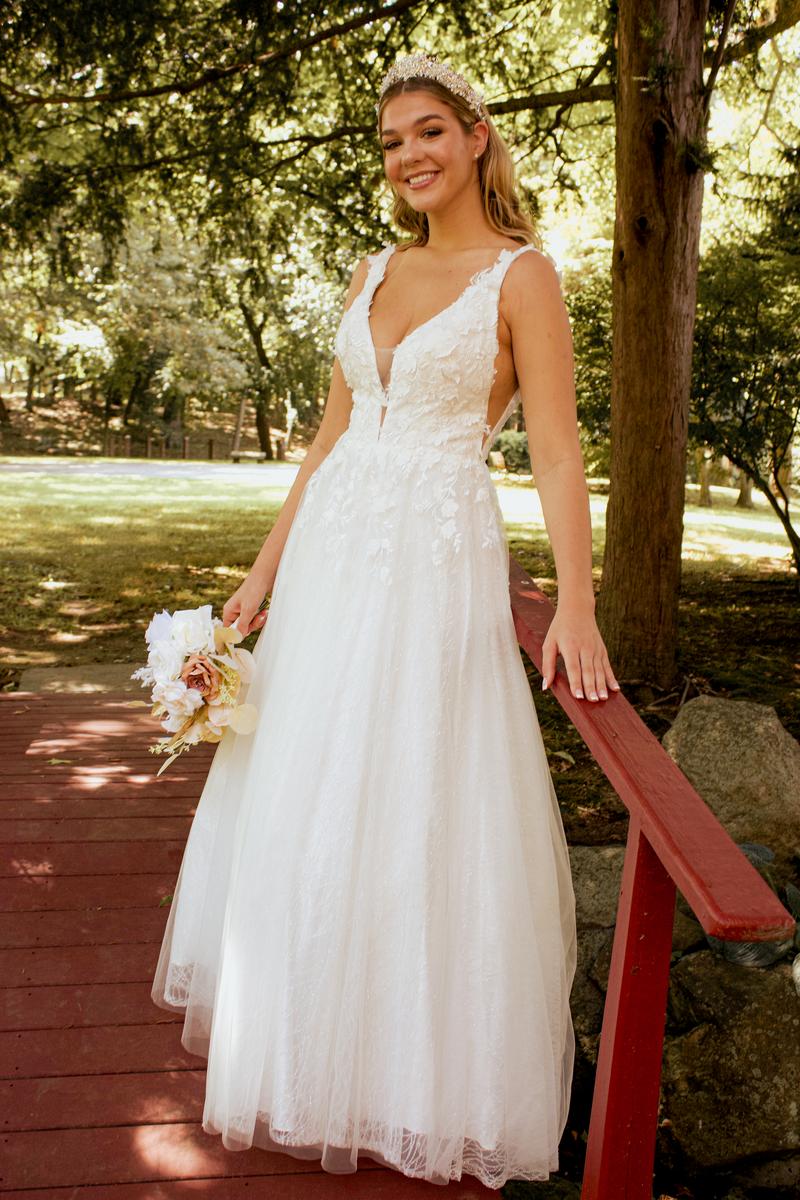 Dave and Johnny - 3D Floral Bodice Tulle Gown