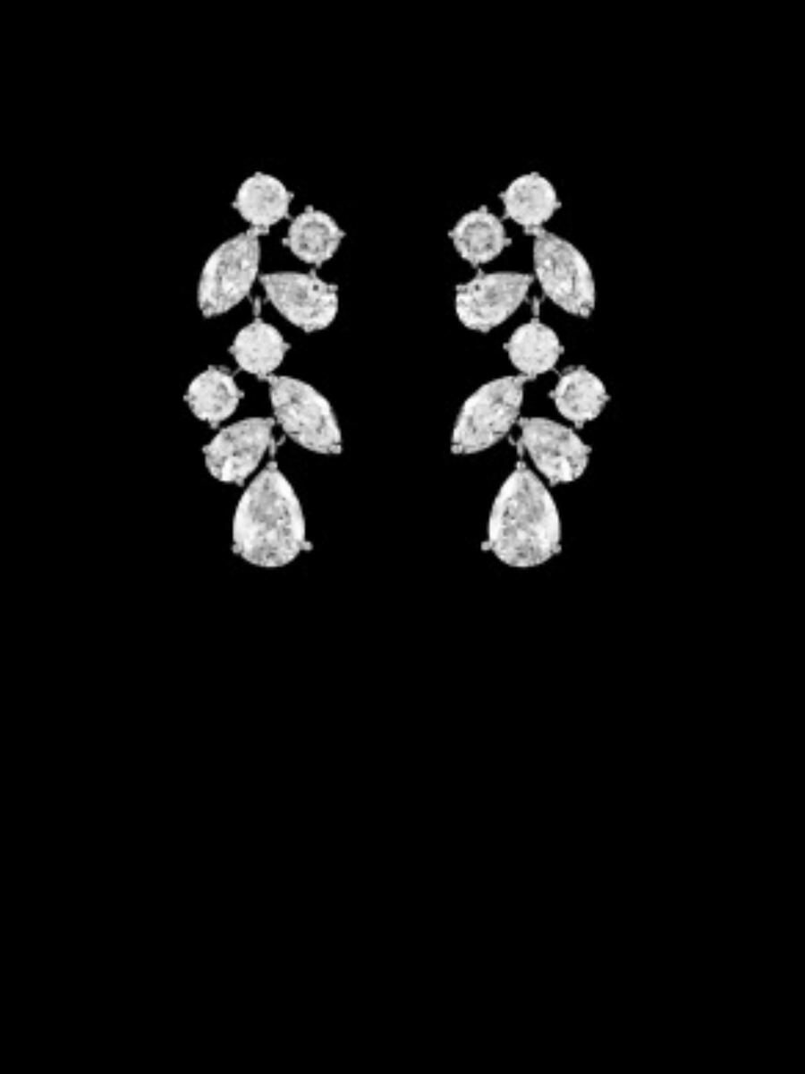 DS BRIDAL    DAE SUNG . - Scattered Cubic Zirconia Drop Earrings EA-05