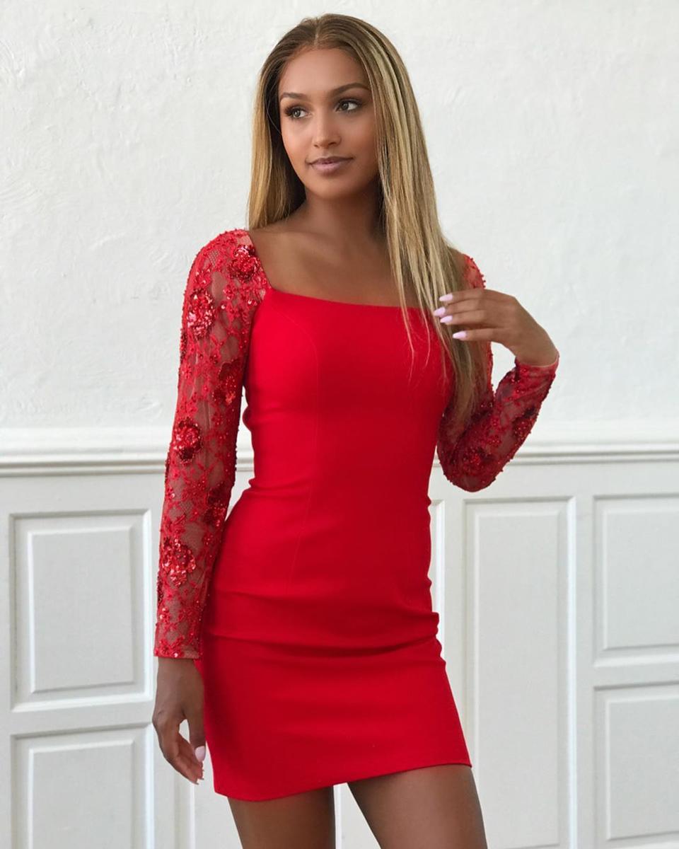Short Fitted Dress with Long Lace Sleeves H9105